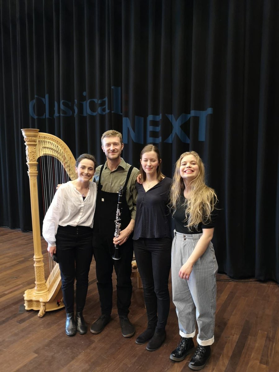 Heloise_Werner's tweet photo. Byyye & thank you @ClassicalNEXT! an amazing intense fruitful v fun few days... >> Paris next where I’ll be drinking herbal tea for the foreseeable future 🤢 #cnext19 https://t.co/sRSbOAH8is