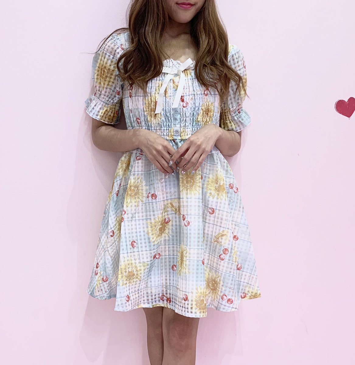 Liz Lisa Shibuya 109 New Arrival ひまわりチェックワンピース 193 6040 0 10 800 Tax Pink Green Navy 夏にぴったりのオリジナル柄が プリントされた新作ワンピース シャーリングになっておりますので 着脱もとっても簡単です