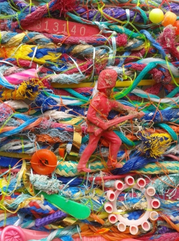 Heading up to Newcastle this morning to talk all things #FlotsamWeaving to the North East Embroiders Guild Regional Day with my demonstration picture frame loom in tow, undoubtedly one of the strangest things I've brought on a train. ner-embroiderers.co.uk