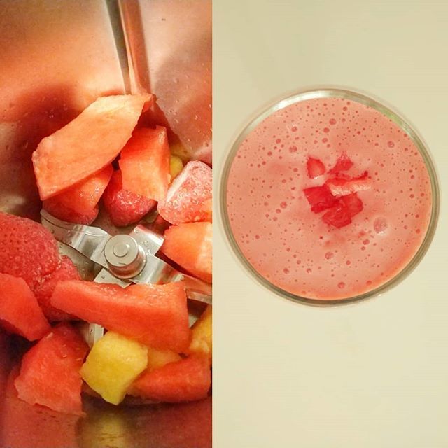 nachoanda's tweet photo. Buenos días!! Un batidito de fresas, sandía y mango para empezar el día!! Feliz finde!!!
-
-
#thermomix #thermomixtm6 #tm6 #batidosaludable #batidos #smoothie #felizfinde https://t.co/twHRKiqTtY