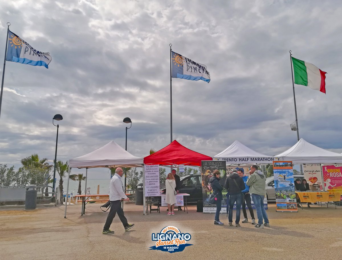 LignanoSunset's tweet photo. Il giorno della Lignano Sunset Run è arrivato! Le iscrizioni resteranno aperte fino alle ore 16.00 presso l’Area Expo – segreteria TDS sul Lungomare Kechler #CiSiamo!
#mylignano https://t.co/E8gNY7iqV2