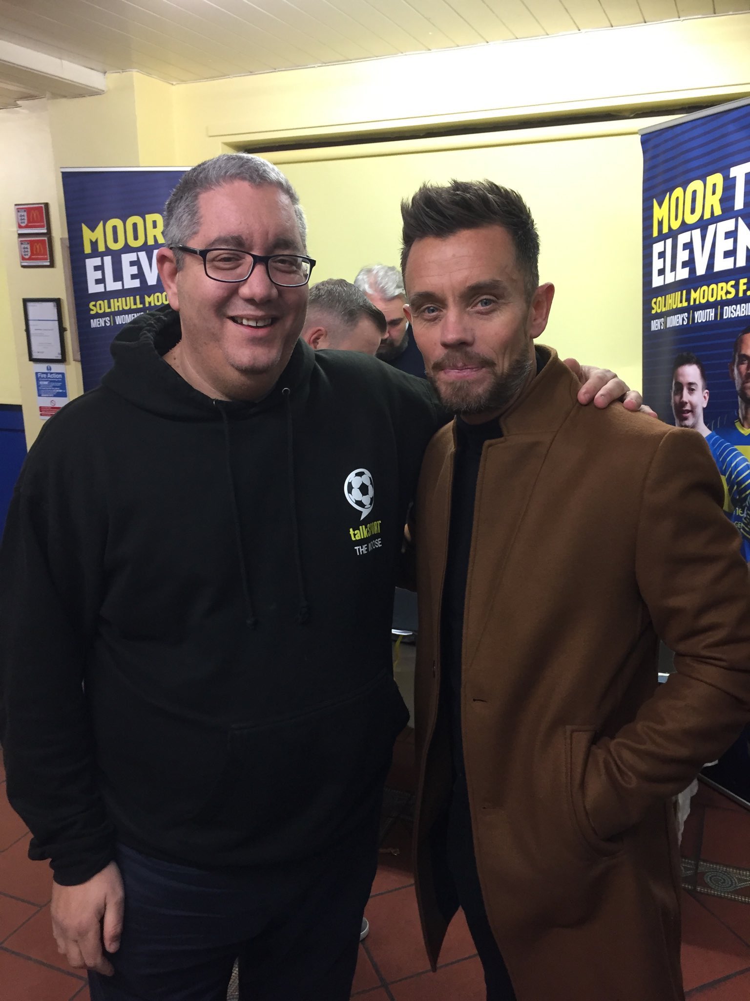 Happy 42nd Birthday to former Villa midfielder Lee Hendrie have a great day my friend 