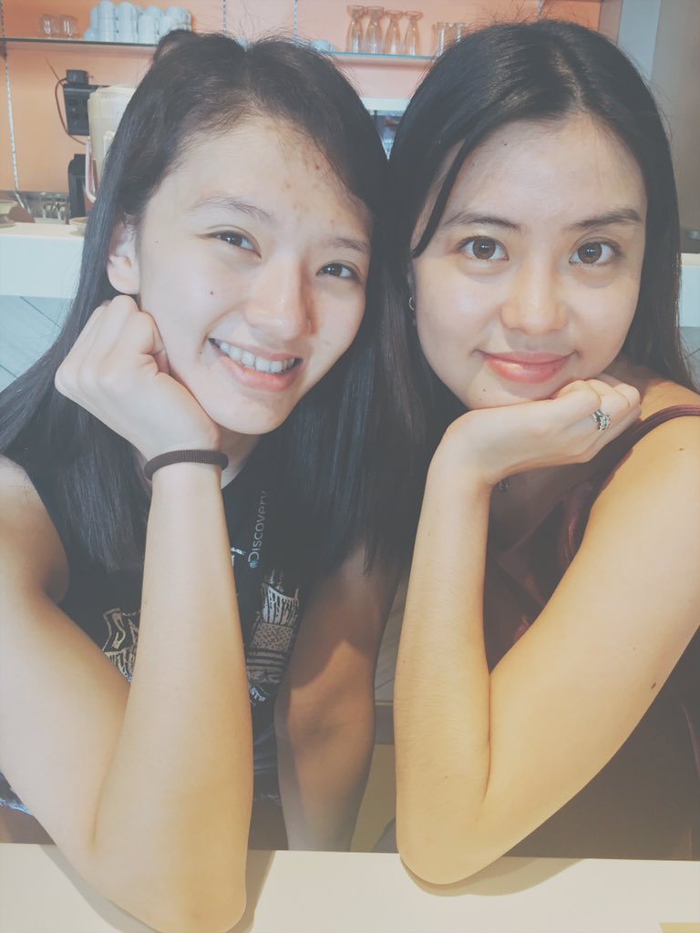 Congrats to the graduating middle blockers <a href="/_beadel/">Bea de Leon</a> <a href="/Maddie7Madayag/">Maddie Madayag</a> 🤗