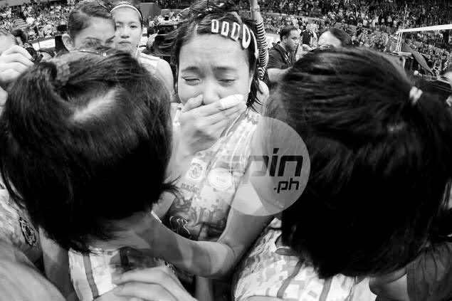 JazziePerry's tweet photo. Why do legends always fail to get the crown on their final year? 😭😭😭 We are always proud of you Sisi Rondina! @Rondina011 #UAAP81VolleyballFinals #UAAPSeason81WomensVolleyball #KamiNaman https://t.co/xlm08uUm3w