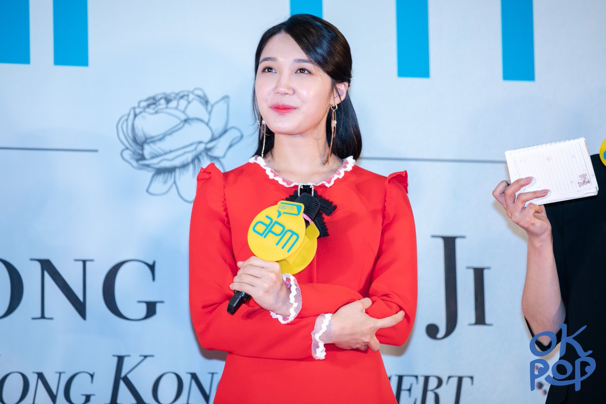 okpoptime's tweet photo. 190517 鄭恩地 정은지 Jeong Eunji 1st Hong Kong Concert [HyeHwa] 媒體見面會 Part 2/2 https://t.co/Tbdd22aAsj 來自 @YouTube
#鄭恩地 #정은지 #JeongEunji #恩地 #은지 #Eunji #에이핑크 #Apink https://t.co/6jdVd3F5er