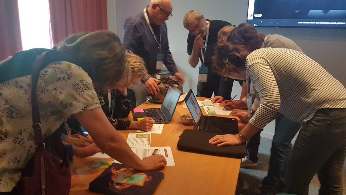 valencastillomu's tweet photo. @eTwinningFrance
#etwinningconférencenationale
#toulouse
@eTw_Poitiers
Travail collaboratif entre les différentes équipes pour résoudre le
#scapegame ..... https://t.co/U3qDssCUxE