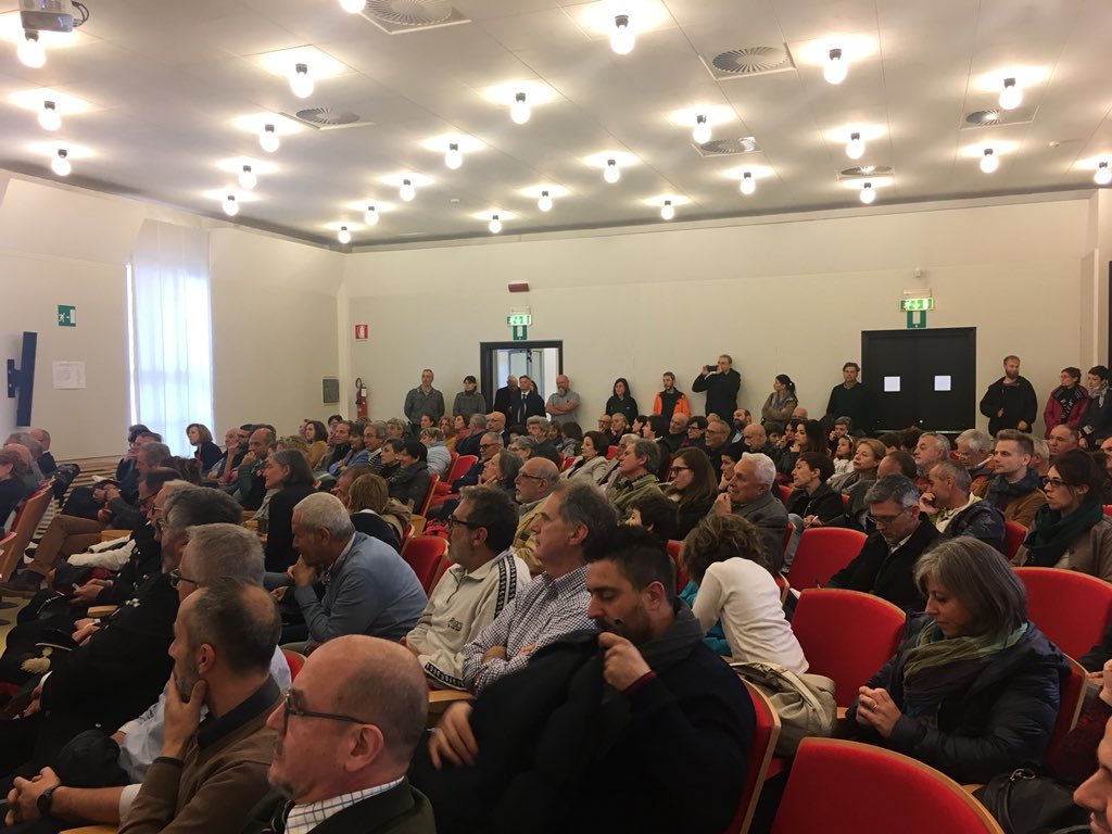 WWFitalia's tweet photo. Il #viaggio comincia... 
Il #WWF darà mani, gambe e piedi al Museo della #Biodiversità, “Unico in #Italia, che non solo sarà fiore all’occhiello per #Monticiano ma importante per tutta la Val di Merse”, dice il sindaco Maurizio Colozza all’inaugurazione del #museo https://t.co/BuAE3dM759