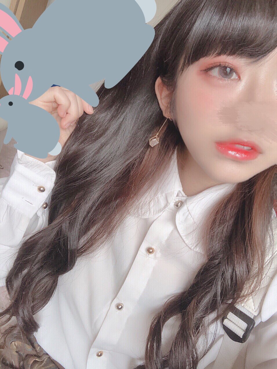 Liii 絵とコスメの人 V Twitter 色素薄い系メイク イラスト解説 今回は透明感のある儚い女の子を目指してみました 下地をピンク系のものにするとより透明感が出て 全体の印象がまとまります Liii 絵とコスメの人 V Twitter 色素薄い系メイク イラスト解説 今回は透明感のある儚い女の子を目指してみました 下地をピンク系のものにするとより透明感が出て 全体の印象がまとまります