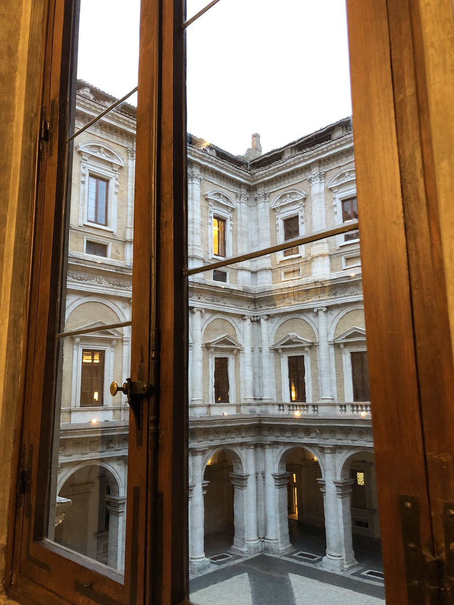 doformichelli's tweet photo. A Palazzo Farnese a #Roma per il ritorno del Narciso del Domenichino (1603) restaurato dallโISCR, grazie a @FranceenItalie e @IF_Italia e con gli interventi di Luigi #Ficacci e Annick #Lemoine. @Saf_ISCR @_MiBAC @caputmundiHeidi @rebeccacaldwe1l https://t.co/XffDwExU01