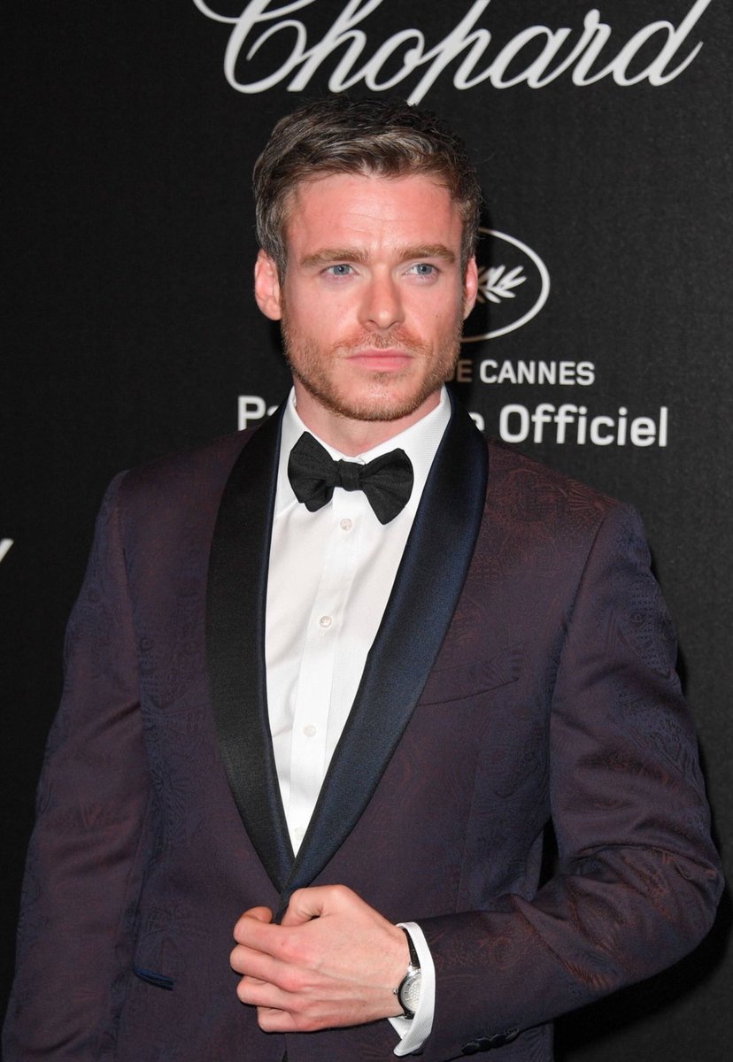 JagbaniOnline's tweet photo. Suave Actor #RichardMadden at the #ChopardParty
.@_richardmadden #CannesFilmFestival2019 #Chopard #Cannes72 #Cannes #Cannes2019 #CannesFilmFestival #France .@Festival_Cannes https://t.co/drVnPyJ0oG
