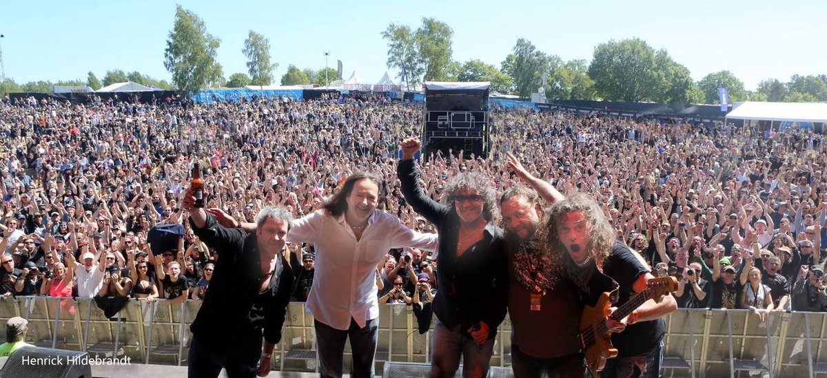 daretheband's tweet image. Thank you so much, everyone who came to see DARE on our 2019 European Tour. It was awesome to see you all. New DARE album coming soon! @BBCRadio2 @RealKenBruce @sarajcox @theJeremyVine @piersmorgan @malprin @PlanetRockRadio @PaulAnthonyRock #melodicrock