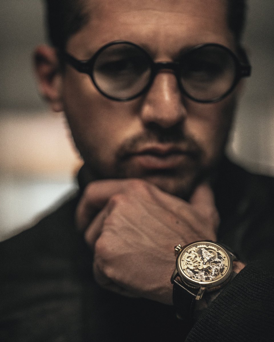 MikeleCeppi's tweet photo. Часы предоставлены @tsedro.tuning.watch photo by @shevchenko_photo " dedicato a chi ama " https://t.co/OF4PsvjSPF