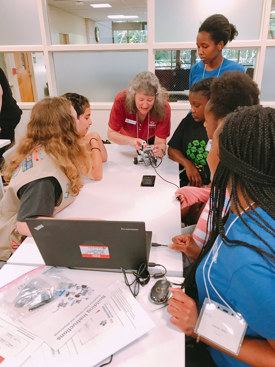 TriangleWiSTEM's tweet photo. What can your robot do? At Girls STEM Day @ Duke, students code their robots to do figure eights and move in a square. #TriWiSTEM #GIRLSSTEMDAYDUKE #TRIGIRLSTEM https://t.co/GVdBXomO2U