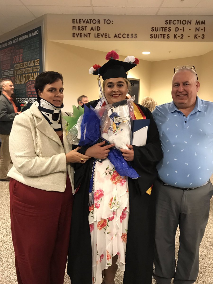 wjhall71's tweet photo. So proud of my daughter Miranda, graduating with a double major and a minor, with honors!!#UNEGrad19 #proudmom https://t.co/uC8FcyLMtq