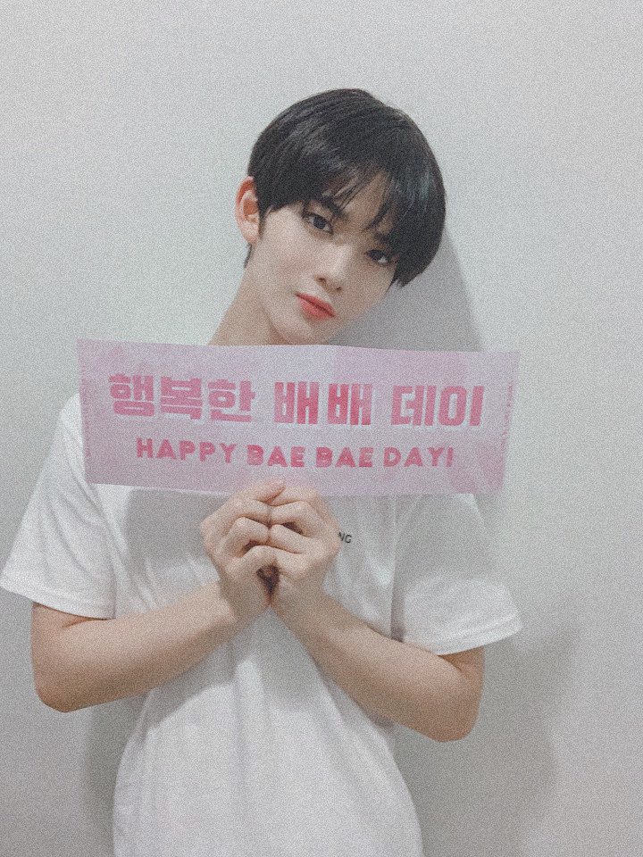 BesideB_0510's tweet photo. Thankyou for coming to our event❣️
See u in the next event❤️🤗-TeamB
#BAEJINYOUNG #배진영 #C9BOYZ https://t.co/ylHm9zaKnX