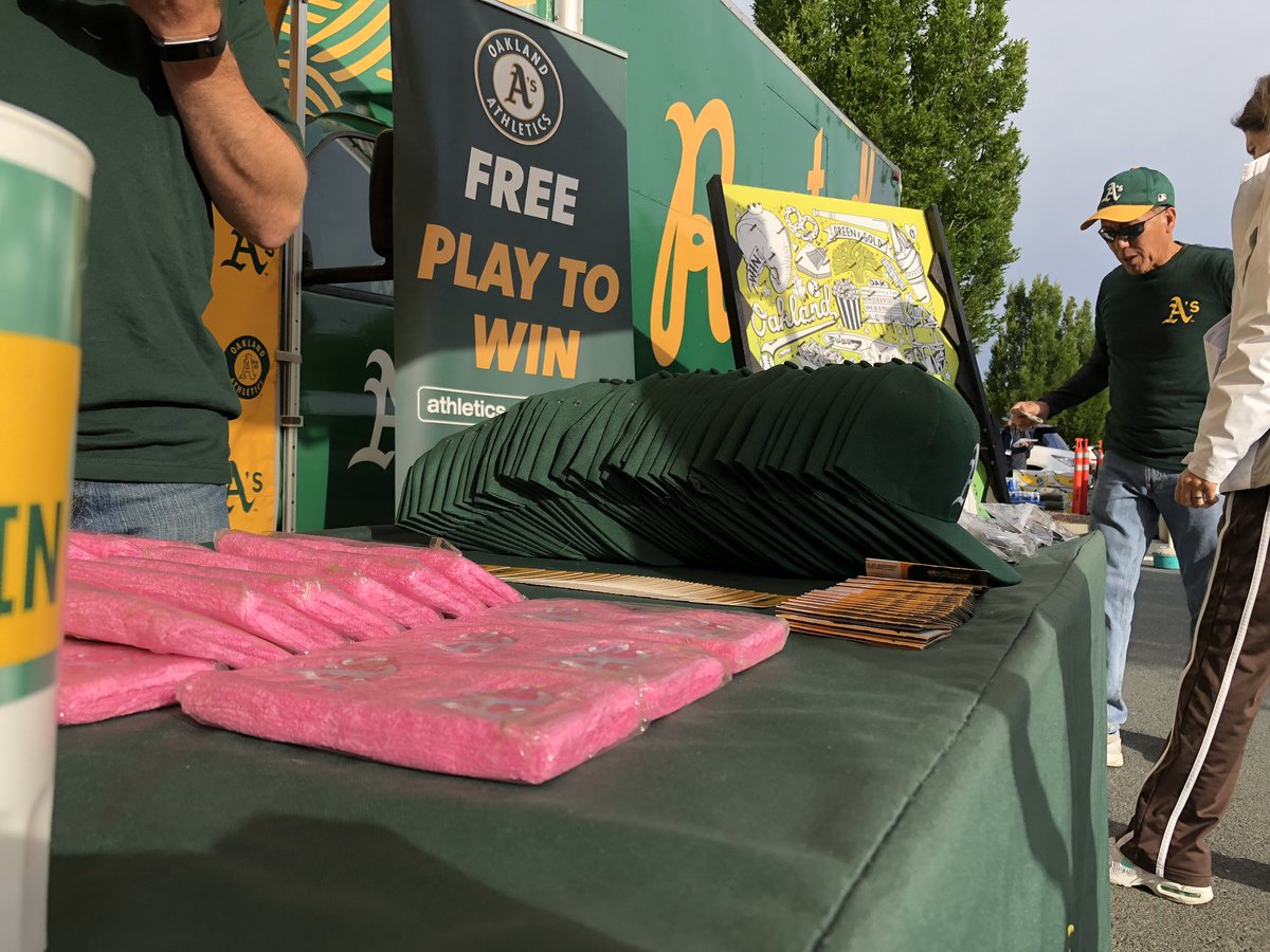 OakGreenMachine's tweet image. We’re out in Walnut Creek for the 5th Annual Hope Walk!