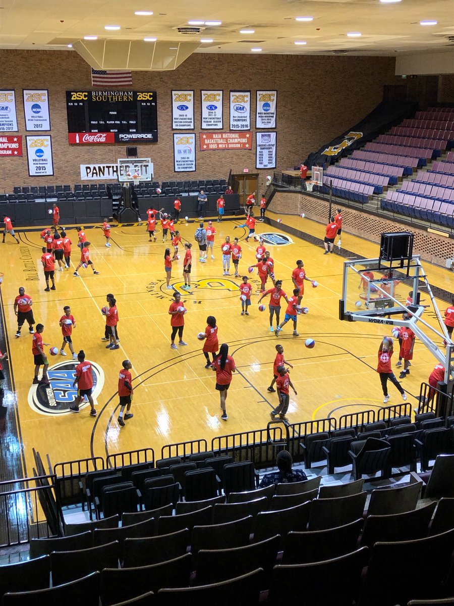 BhamHoops's tweet photo. And we’re underway for today’s Tip Off Club Youth Clinic presented by @CocaCola https://t.co/aMrJfJKx3a