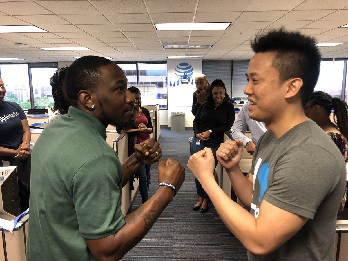 BurksTitus2's tweet photo. Tune In to the #WildervsBreazeale Undercard Wireline Challenge. @stephon_weaver Representing #Team Let's Do It, Jeff Nguyen Reppin for Team Ohaiooo...Most Wireline Between the Two Teams Earns $60 Lunch! @TonySmith4Sales @Mike_Harrison3 @DMDRrichardson #TuggleNation https://t.co/t08pEzV0AZ