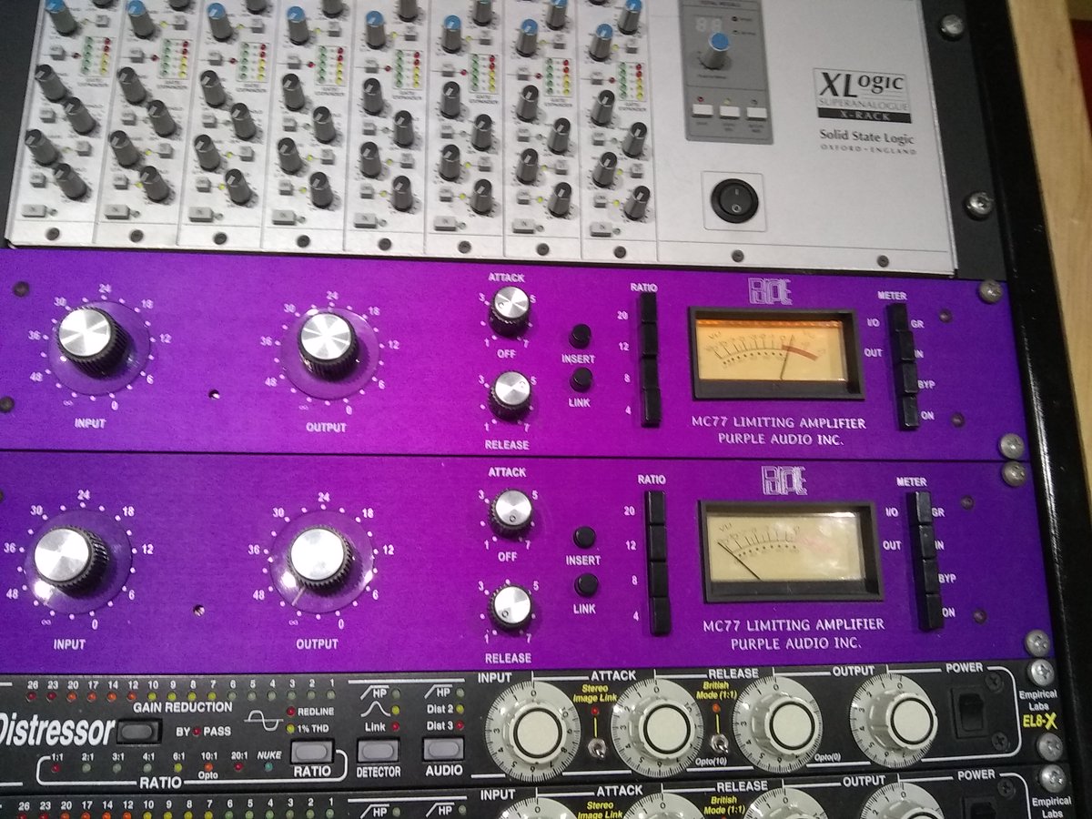 ErinAtEleven's tweet photo. Makin an EP is hard work...who'm I kiddin it ain't even close to work it's a fuckin blast 🙃✌️
#EclecticEP
#indiemusic
#ilikestudiosmorethanpeople https://t.co/j3IK9149pV
