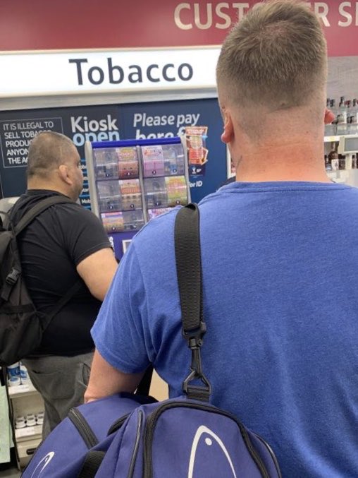 SeanButler007's tweet photo. Can’t believe the guy in front of him has stole his ears #everylittlehelps https://t.co/fykcoWq8c2