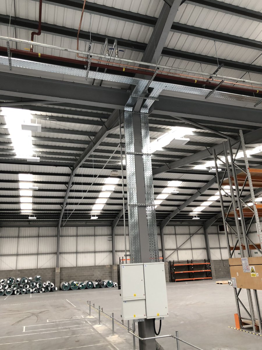 ElectricalSjk's tweet photo. Great progress this week from our superstar team of engineers, power down & changeover day #chint #Yesss #clevelandcable #armafix #powerlite https://t.co/9QXBcsnGLu