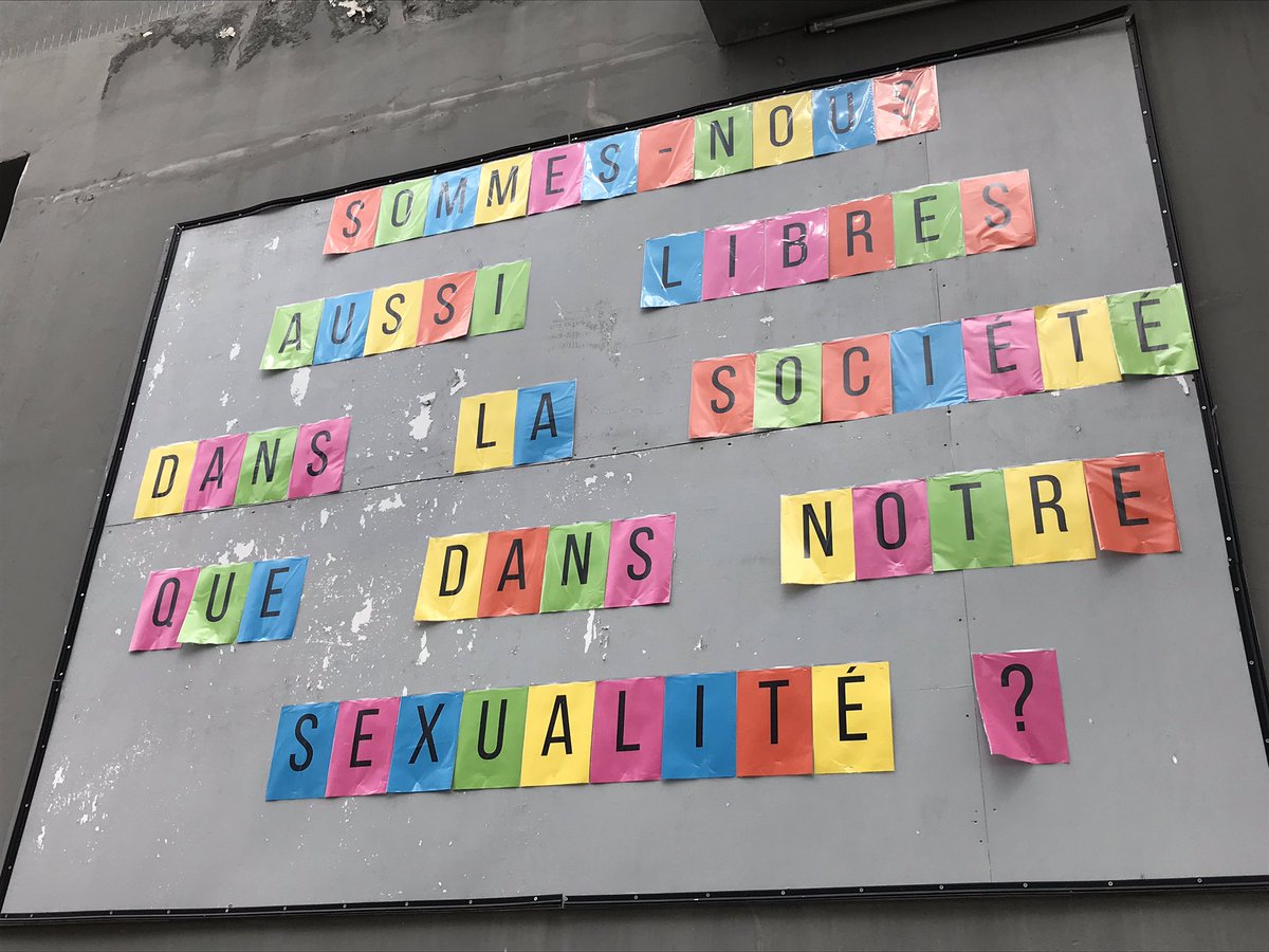FLvsl's tweet photo. Le festival bat son plein!
Conf gesticulé, ateliers, débats bar et même crêpes! Avec, entre autres, @unmurdanslereel et @Tv_Bruits https://t.co/t6oprqBgqj