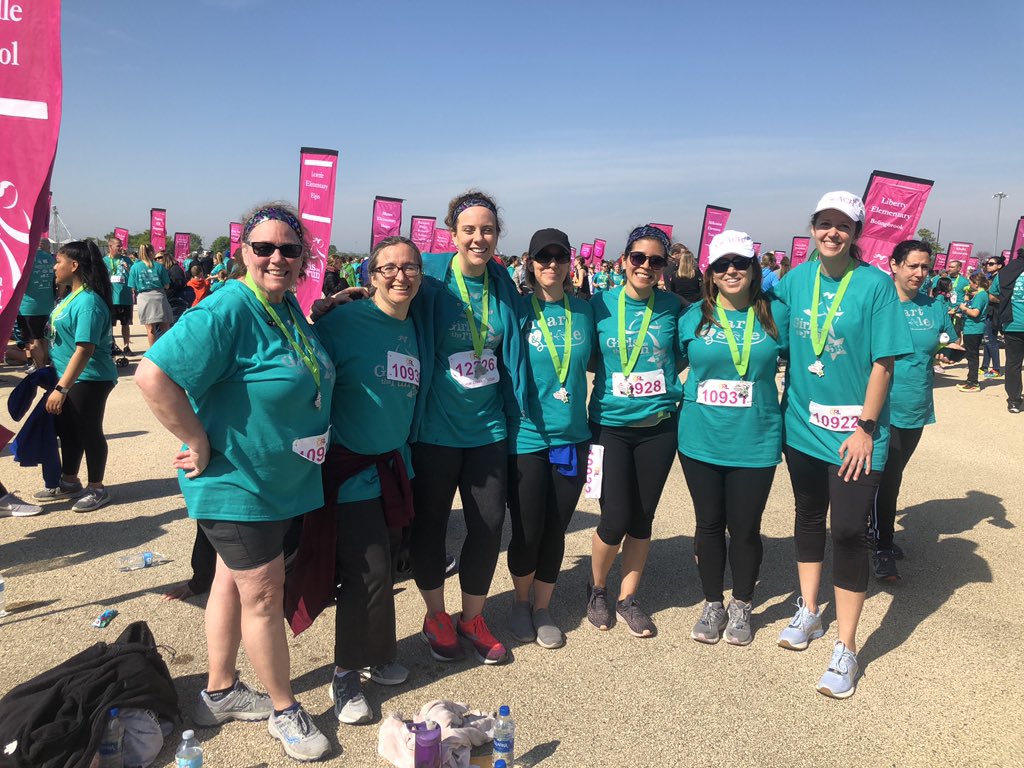 What a beautiful day for the Girls on the Run 5k! Soooo proud of all our <a href="/D45Jefferson/">Jefferson Middle Sch</a> and <a href="/D45Jackson/">Jackson Middle School</a> Heart and Sole girls!@GOTR_Chicago thanks for all your hard work this season!! Huge shout out to all my wonderful coaches and families who came out to support us!! <a href="/D45Schools/">School District 45</a>
