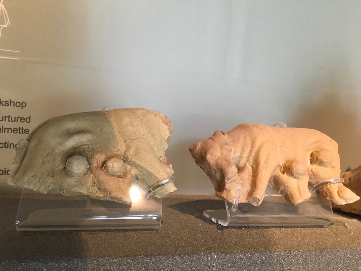 Sarah404BC's tweet photo. Interesting terracotta cornice #Trophe Fragments of suckling #Romulus & #Remus + Lupa https://t.co/l7GwQQT1ua