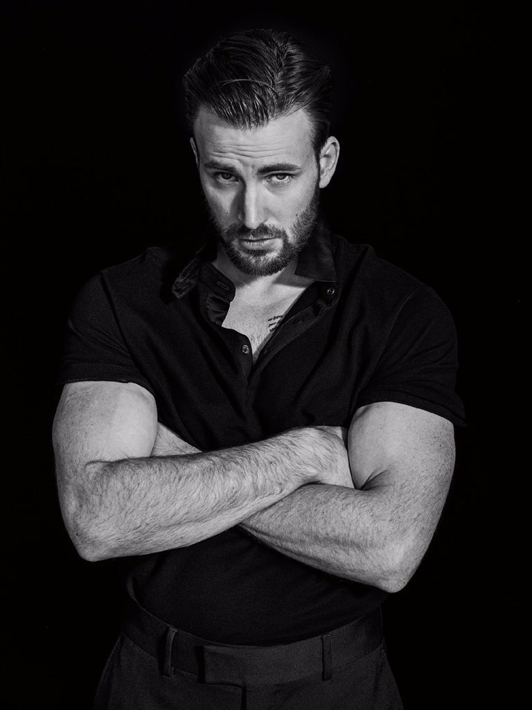 Photoshoot Chris Evans photographed by Trunk Xu for Modern Weekly
