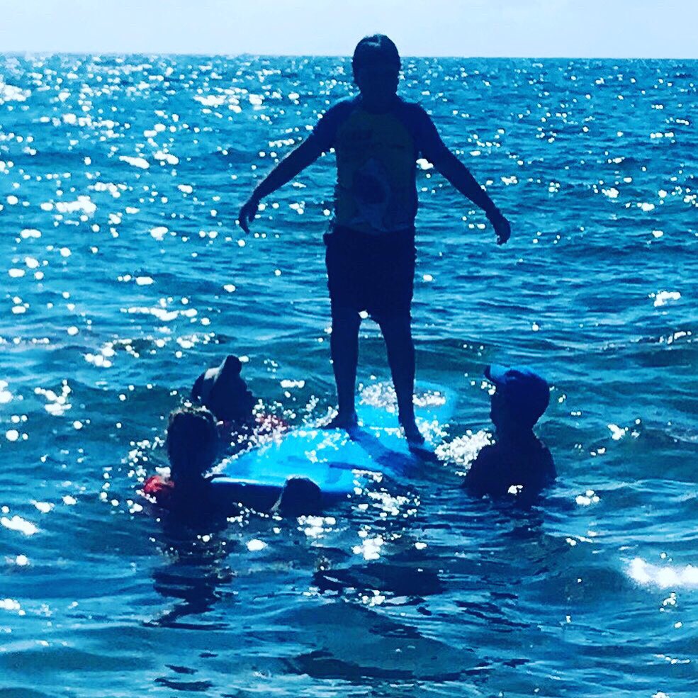 boyntonbeachrec's tweet photo. These children had the most amazing time today 🏄 🏄‍♀️ with the ❤️❤️❤️ and support of @future6official.  #WeMakeLifeFunforEveryone  #AccessibleBoyntonBeach @BoyntonCtyMgr https://t.co/az6GfdDnB6