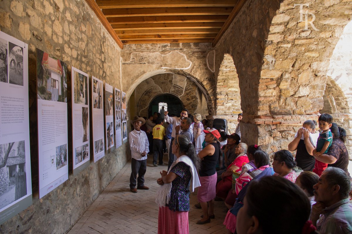 t_restauracion's tweet photo. Este fin de semana les recomendamos visitar el #exconvento de #SantaCruzMixtepec.
¡Ya nos informamos y el espacio está abierto todos los días! de 9:00 a 18:00 horas, podrán leer el espacio y conocer la #restauración en la #exposición que ahí se encuentra para ustedes. https://t.co/TPl05cpjA6