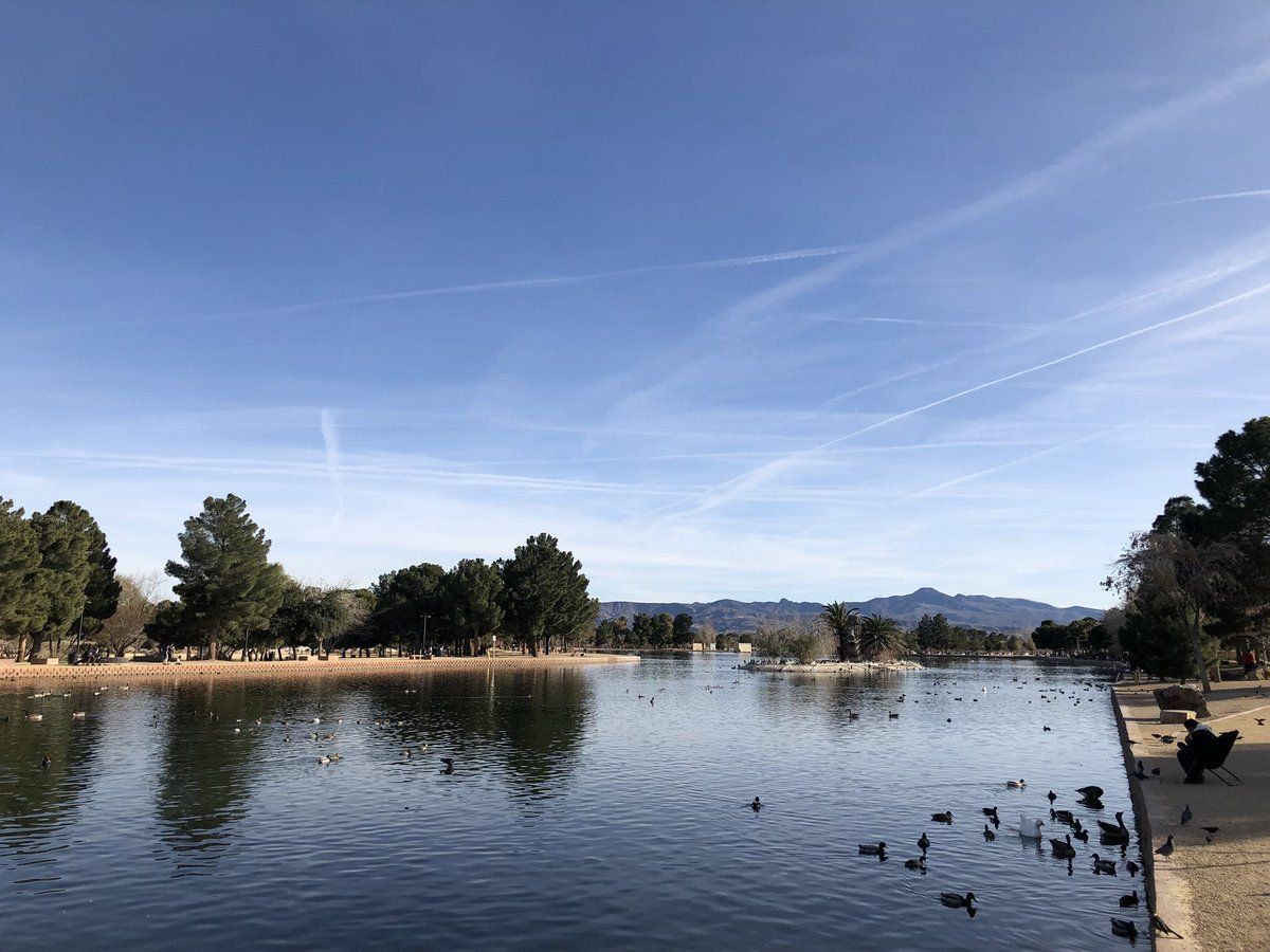 ClarkCountyNV's tweet photo. #DidYouKnow today is National Kids to Parks Day – it's celebrated annually on the third Saturday of May and connects kids and families with parks. There are more than 100 parks across Las #Vegas operated by #ClarkCounty and @ClarkCountyPark. Fine one at https://t.co/ceOrGXTCpf. https://t.co/rWHgfpZN57