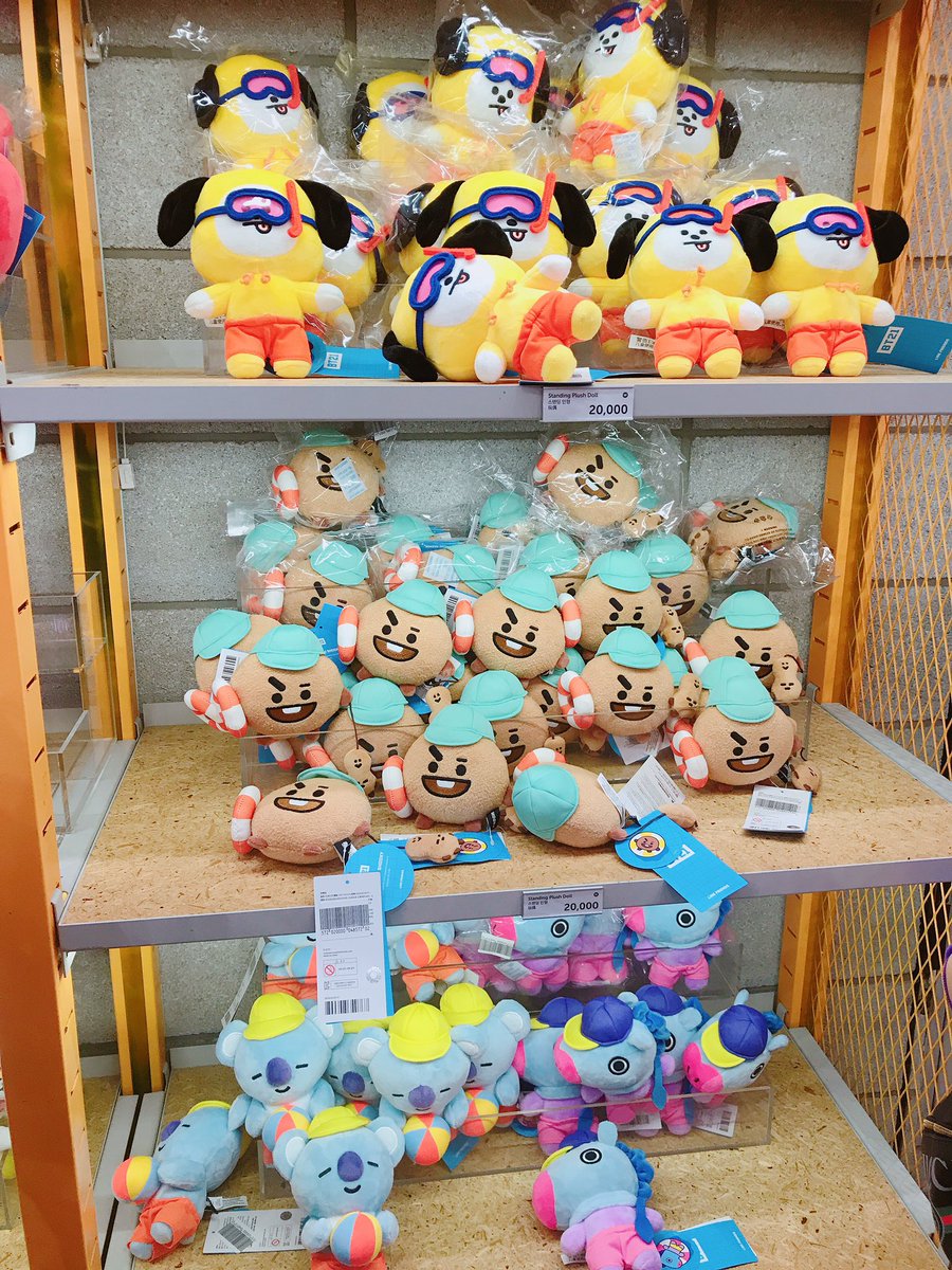 KK_MANIA's tweet image. มาจ้ามาใหม่ ยั่วๆจ้า มาสั่งกันเลยรับเรื่อยๆ ใครยังไม่มี หาสินค้าอยู่ ร้านนี้มีจ้า รีบสั่งเลย 💕
.
.
.
#linefriend #BT21 #BTS #preorderkorea #พรีเกา #หิ้วเกา #สินค้าเกาหลี #BTSARMY #ตลาดนัดBT21 #ตลาดนัดบังทัน #พรีออเดอร์เกาหลี #ตุ๊กตาบังทัน #ตุ๊กตาbt21