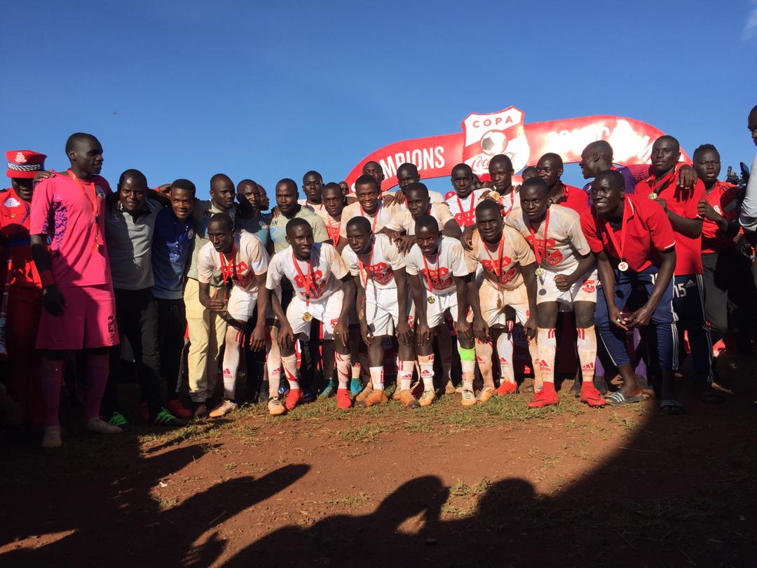 CocaColaBevUg's tweet photo. Ladies and gentlemen, boys and girls, Abaami na'bakyaala, we introduce to you the 9 time #COPAUG2019 champions ST.MARY'S SECONDARY SCHOOL KITENDE!!!!! 🏆
#COPAUG2019 https://t.co/vbBfrKZkIj