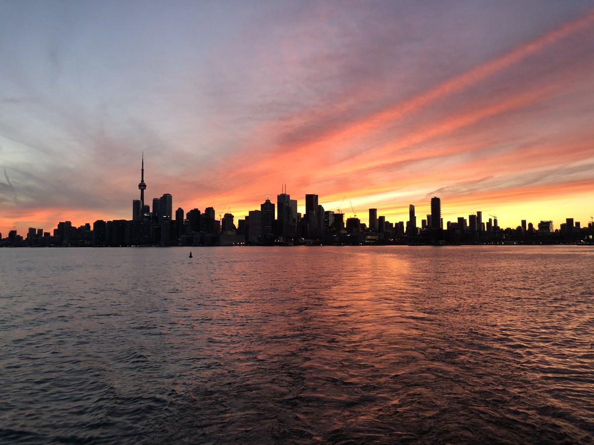 meier_raphael's tweet photo. Amazing #International #liver #transplant #society #meeting in #Toronto ! #ILTS2019 #ilts @_ILTS_ @ilts https://t.co/SeJMGoT957