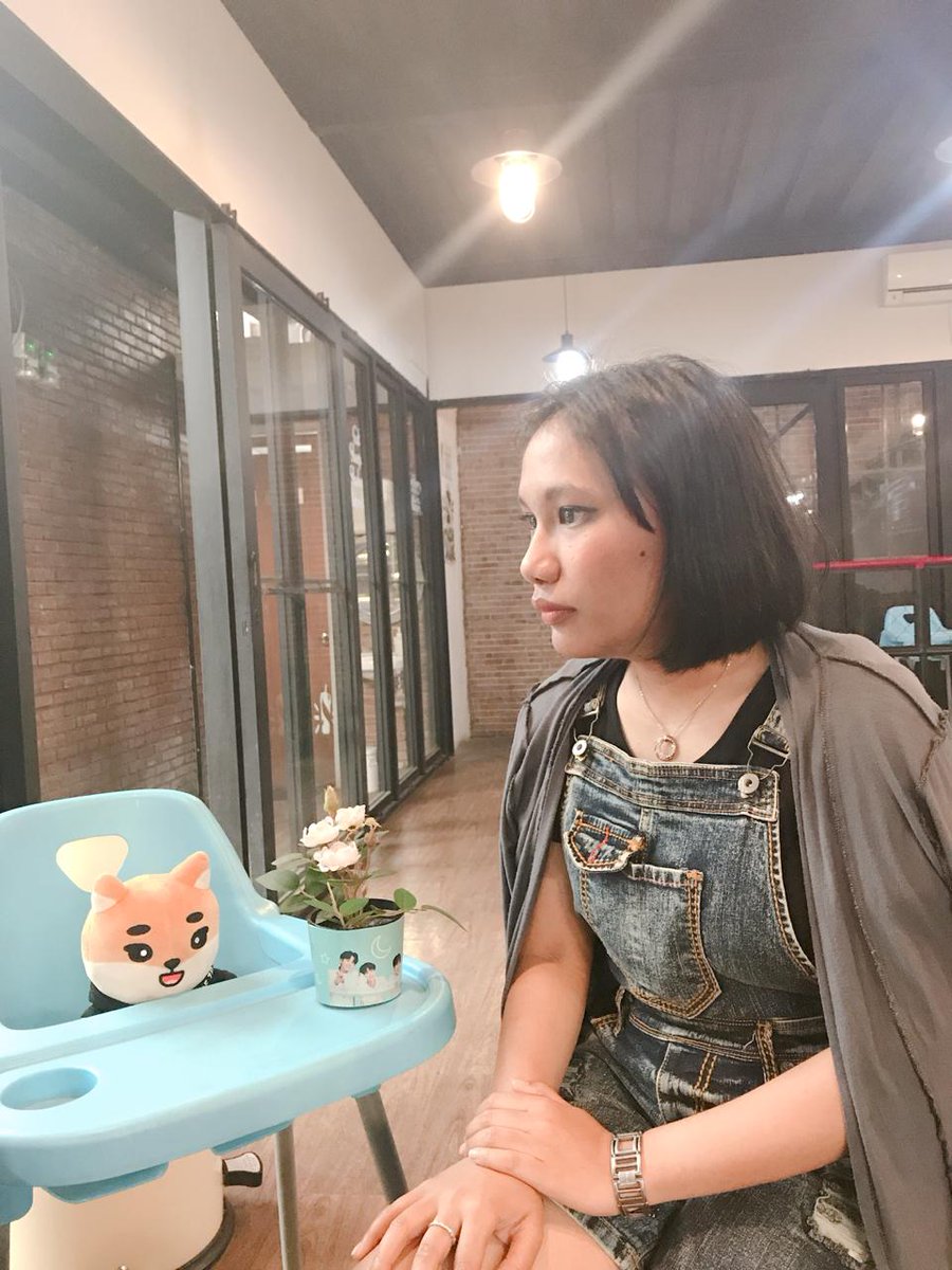 Vinnasaragi13's tweet photo. Terimakasih untuk hari ini teman teman π
See you next event yaa π
@mydaybandung #MydayBandung #BukberWithMyday #Myday #Mydaysix https://t.co/c9KAQIEPcm