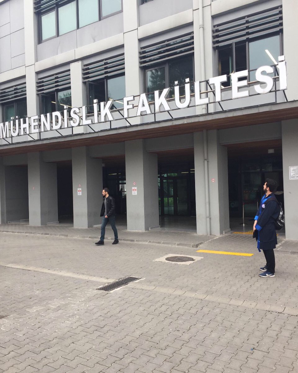 ercannyildirimm's tweet photo. Hangisinden mezundum bilemedim hepsinde sevindim @UnofficialBeu https://t.co/KmgVinIR2j