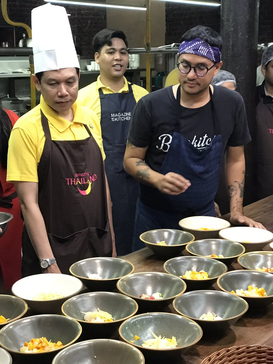 Finelychopped's tweet photo. .And it was a lovely workshop indeed ending with some great food. Thank you @tat_india
#magazinestreetkitchen #chefblackitch #amazingthailand
#Thaicuisine https://t.co/A8nBXMLiYZ