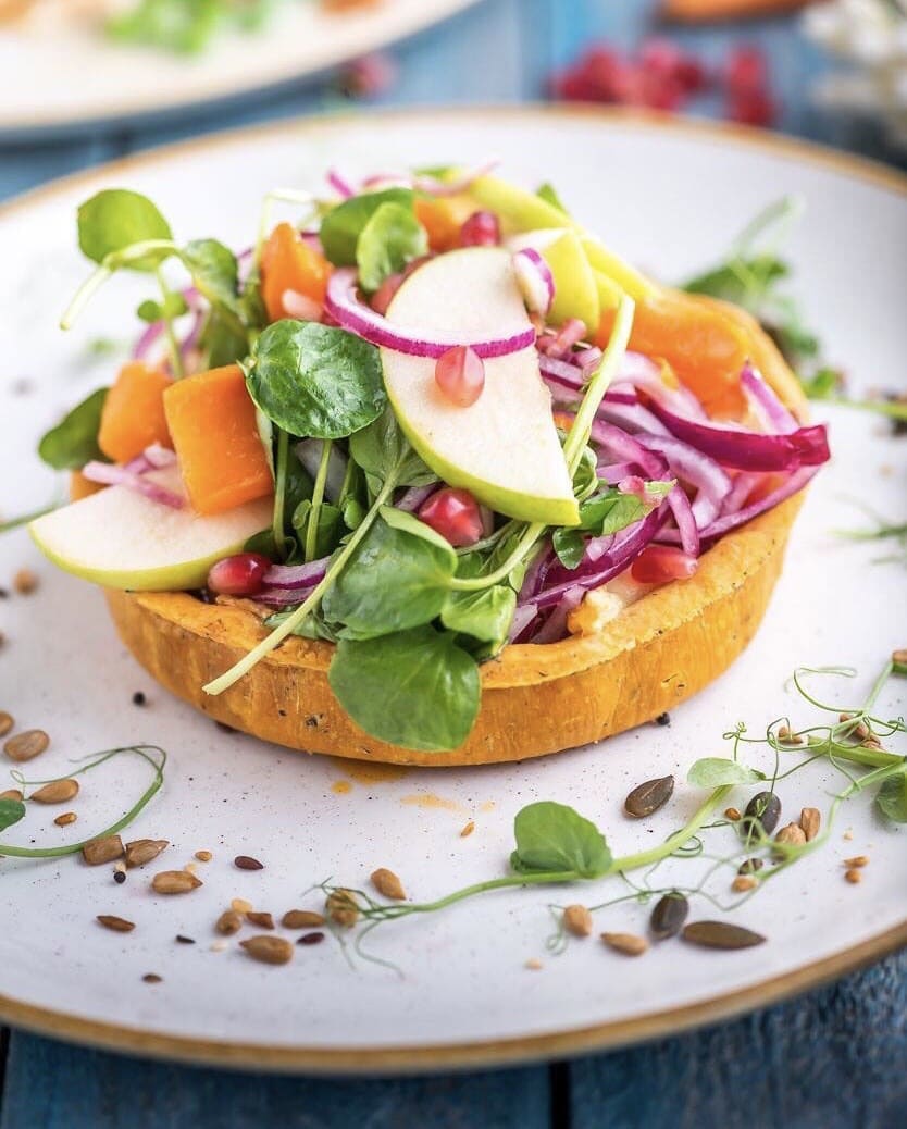 It’s ‘National Vegetarian Week’ 🥦🥕🌶 The perfect excuse to try one of our veggie options! View our menu for full list of choices: bit.ly/2VyUuoO