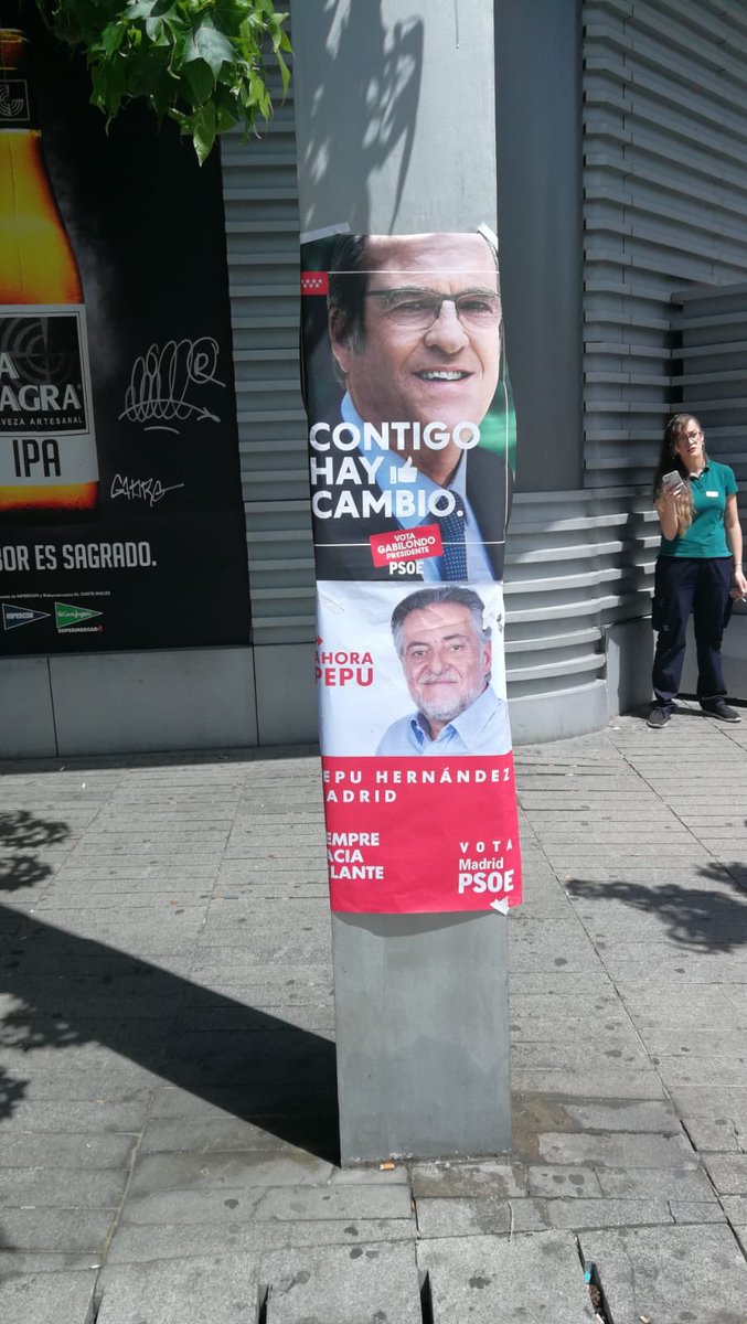 …y seguimos la mañana visitando el Mercadillo de Orcasur #Usera. 

📝En las 10 medidas para un Mejor #Usera proponemos un Plan de impulso para el pequeño comercio y la reapertura del Mercado Municipal de Orcasur. 

#SiempreHaciaDelante 
#AhoraPepu 
#votaPSOE #26M