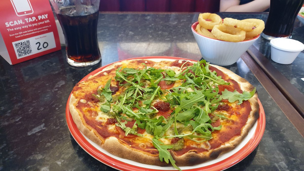 tyreese015's tweet photo. @frankienbennys lovely meal at the Durham branch. Service was superb
#FrankieandBennys https://t.co/uyFg0bgZwr