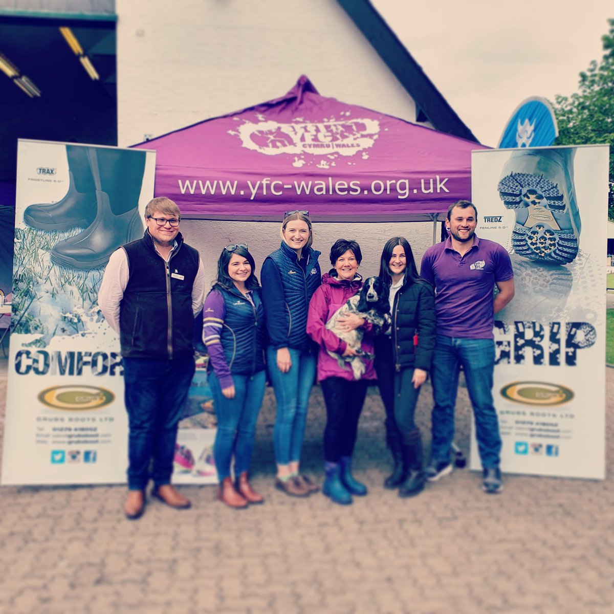 CymruYfc's tweet photo. Great meeting today at the @royalwelshshow Small Holding &amp; Countryside festival with @GrubsBoots Fantastic news that they will be continuing their partnership with @WalesYFC! Even better news they've got 20% off for all Wales YFC members! So what you waiting for? Grab your Grubs! https://t.co/384m1MVqA2