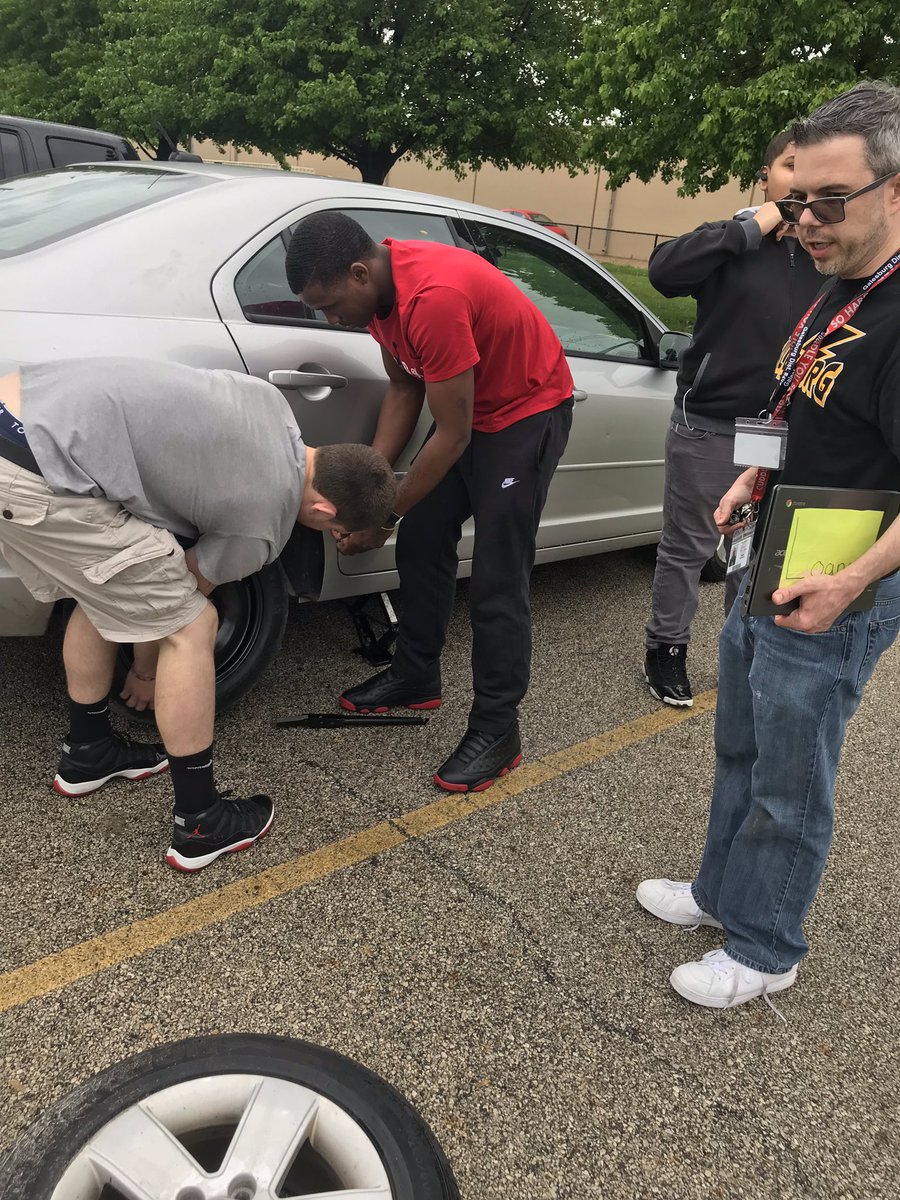 GHS_North's tweet photo. Demonstration speech being done in Mr. McDonald’s Public Speaking class! #longlivenorth 😱🥰👨🏽‍💼Awesome job Ian and Jermaine! https://t.co/MaeY2laHzd