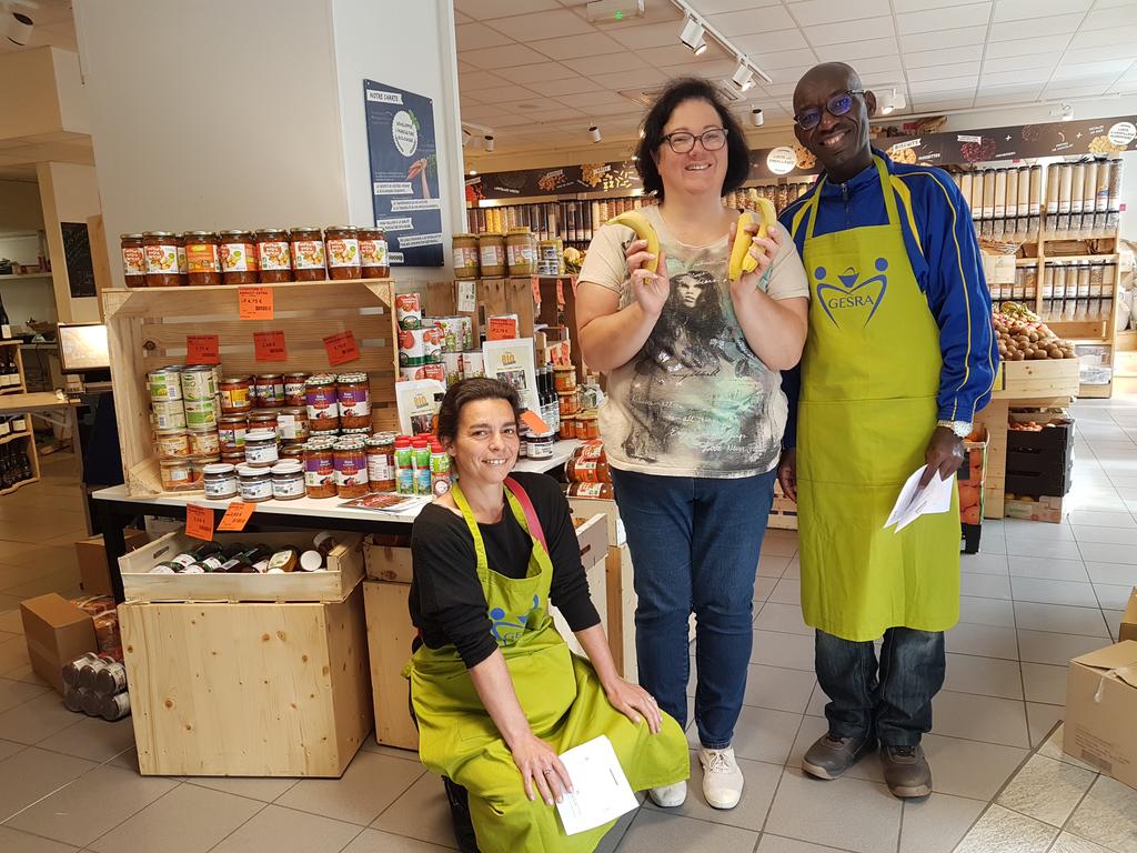 Un petit produit Bio acheté pour les épiceries sociales du GESRA un grand pas pour la santé des publics en précarité.  #CollecteBioSolidaire