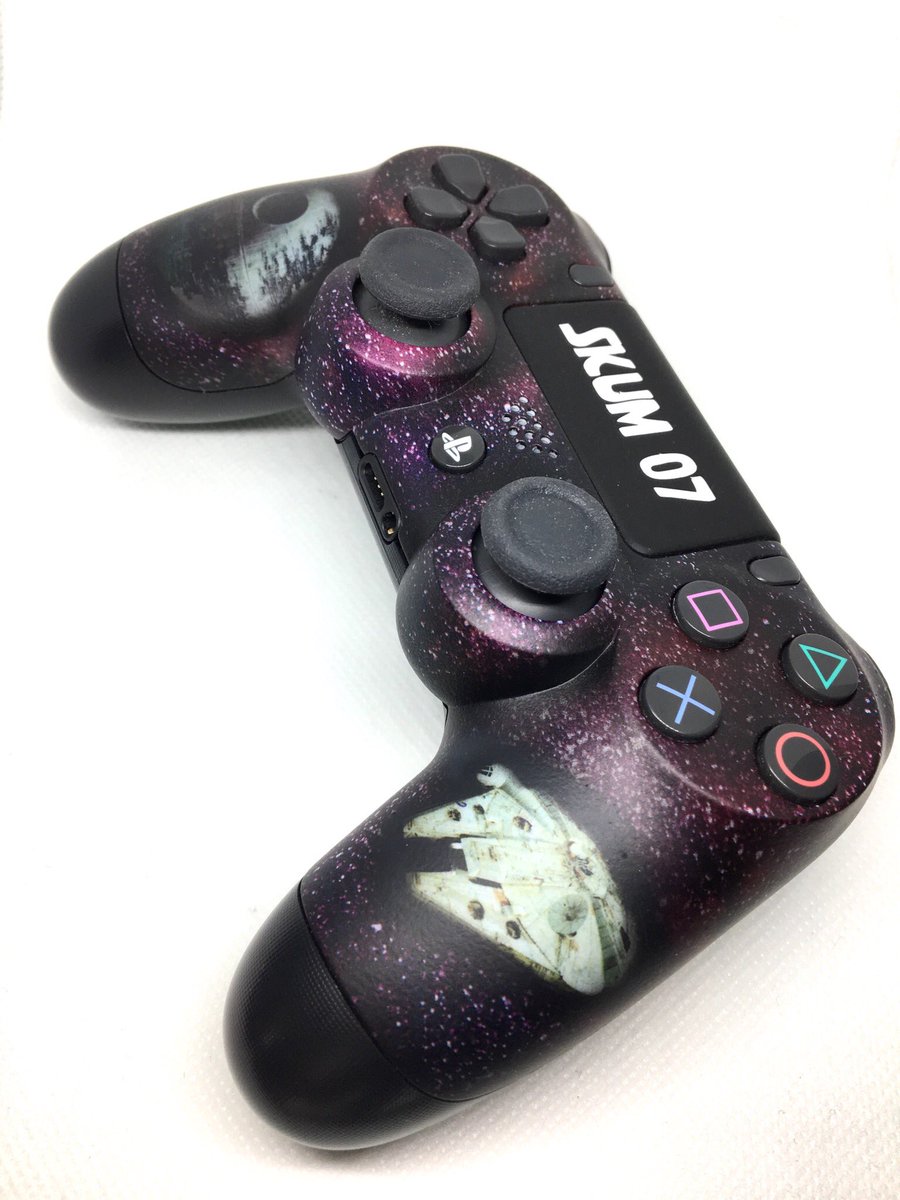 GeekServices's tweet image. Allez on continue sur la série 
Modèle Perso à la demande👌🏻

#Starwars #Ps4 #Geekcontroller 
geek-services.fr 😍