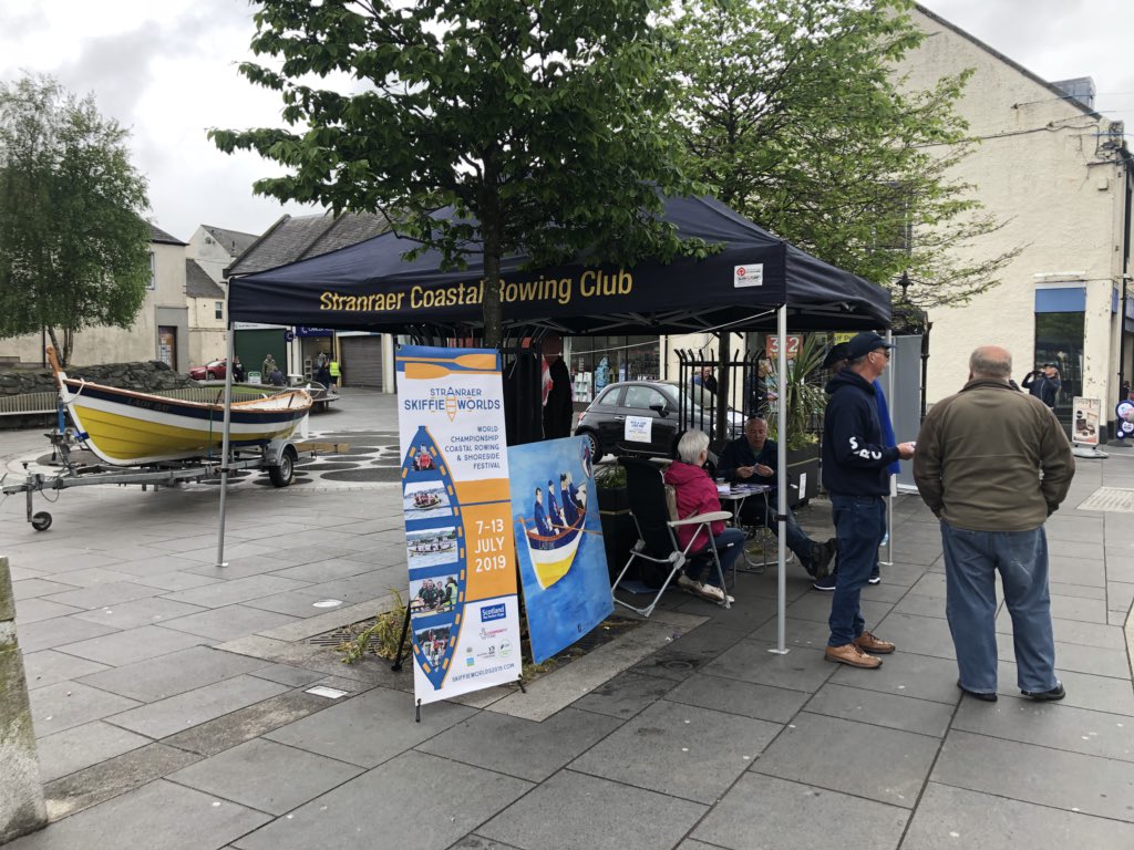 StranraerSkiff1's tweet photo. Come say hi to the team today at the Castle Square and get your raffle tickets to win a stunning brand new Fiat 500 π
#SkiffieWorlds2019 #StranraerSkiffieWorlds #ScotlandisNow #VisitSWScotland #SeeSouthWestScotland https://t.co/Q9QhQvv44q