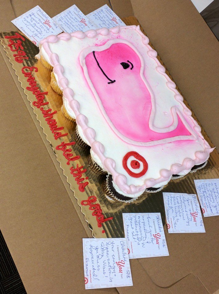 <a href="/vineyardvines/">vineyard vines</a> cupcakes to thank the team for making the launch a snap!! T2596 KOP rocks! #Worksomewhereyoulove #BestTeamInRetail #styleblog