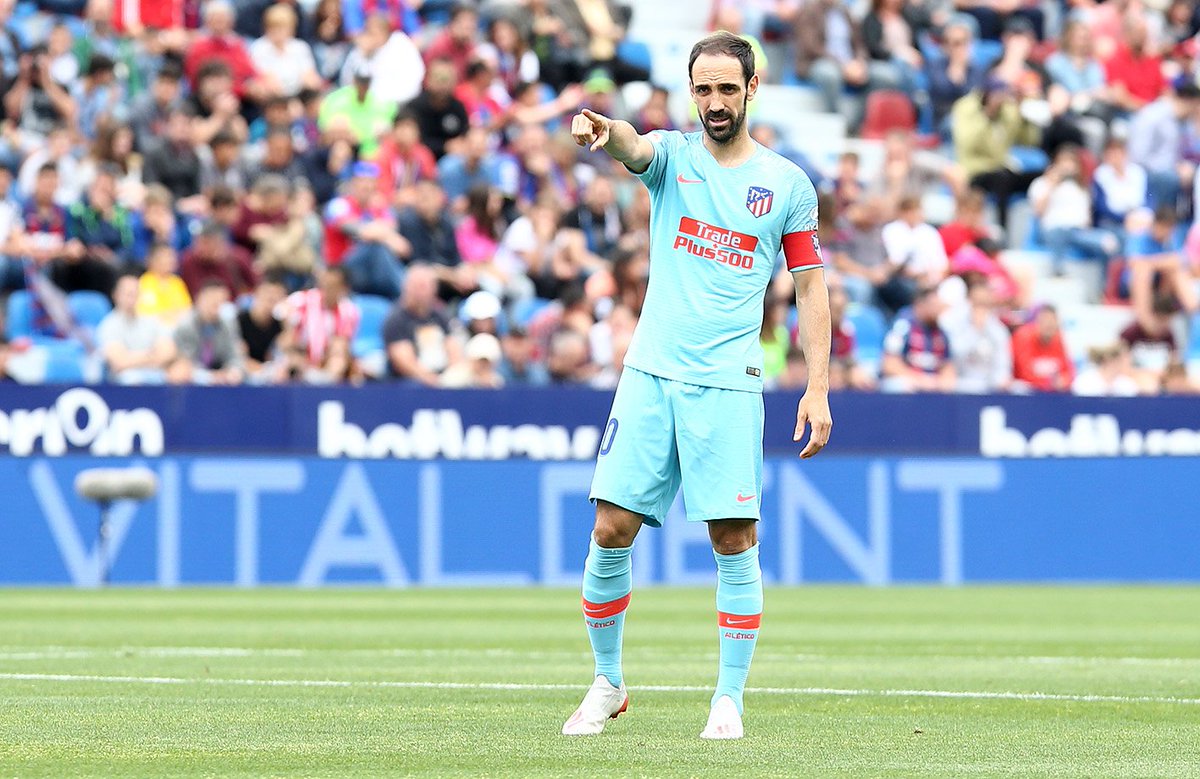 Juanfran, en el duelo ante el Levante (Foto: ATM).