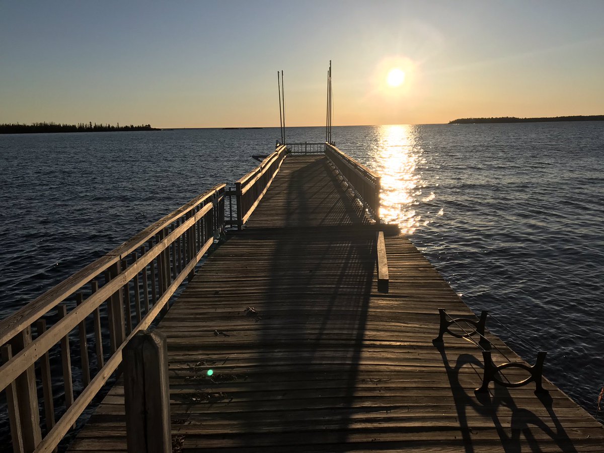 mlivemibest's tweet photo. The Habor Haus in Copper Harbor offers a breathtaking view of Lake Superior! #mibest #mosticonic https://t.co/Ql8trG6cTb