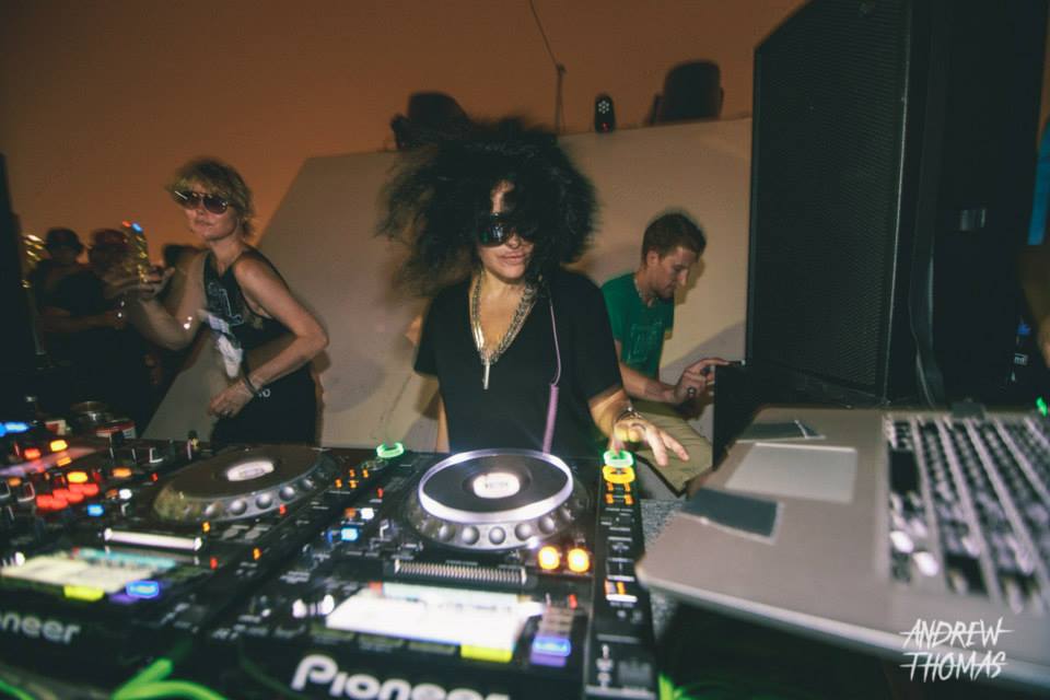 NicoleMoudaber's tweet photo. Mood on the Hudson 😈 #NYCmemories
Looking forward to returning to NY on May 31st for an All Night Long set at #99Scott. Tickets: https://t.co/mQq9o8DUVy https://t.co/JIWthI7DTv